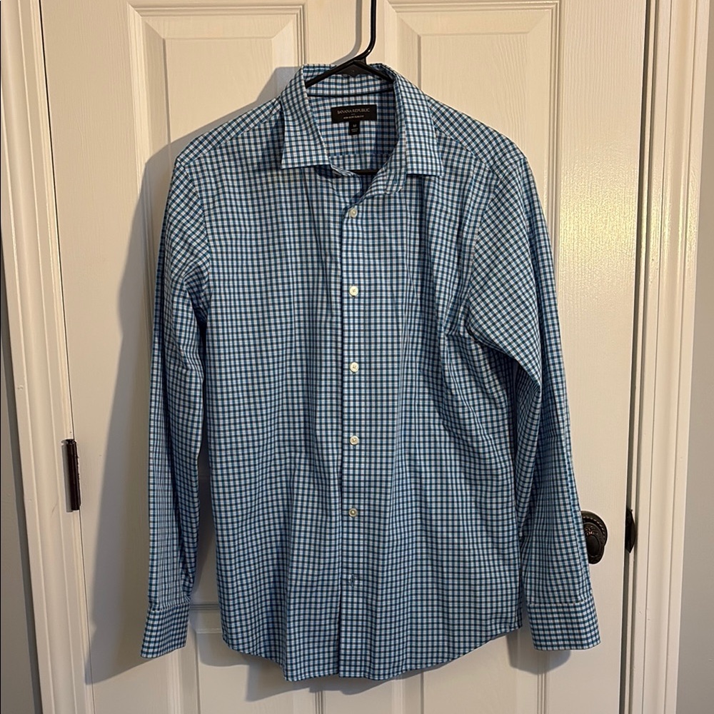 Banana Republic Blue Casual Button Down Shirt